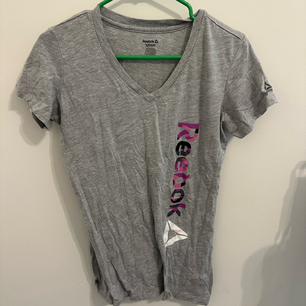 Reebok Gray V-Neck Tee with Pink Logo Accent